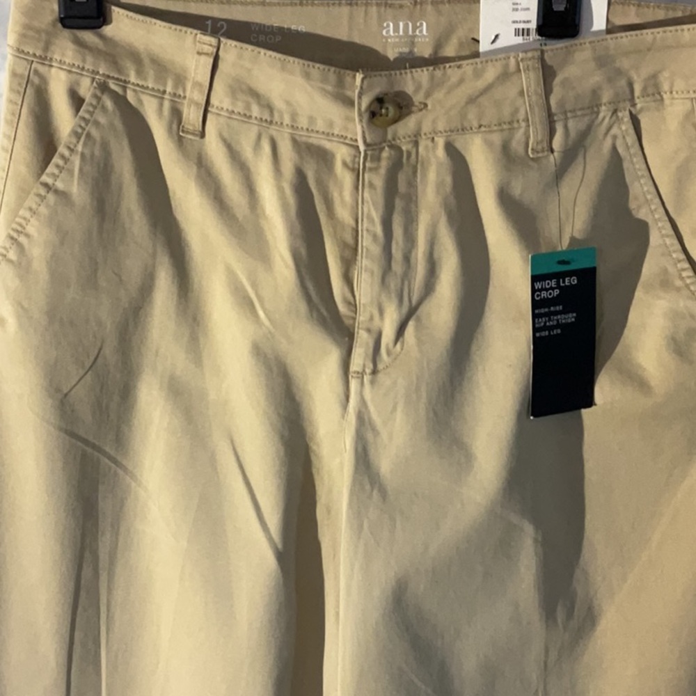 NWT Khakis wide leg crop pants size12,a.n.a. called GoldDust.Flat front pockets